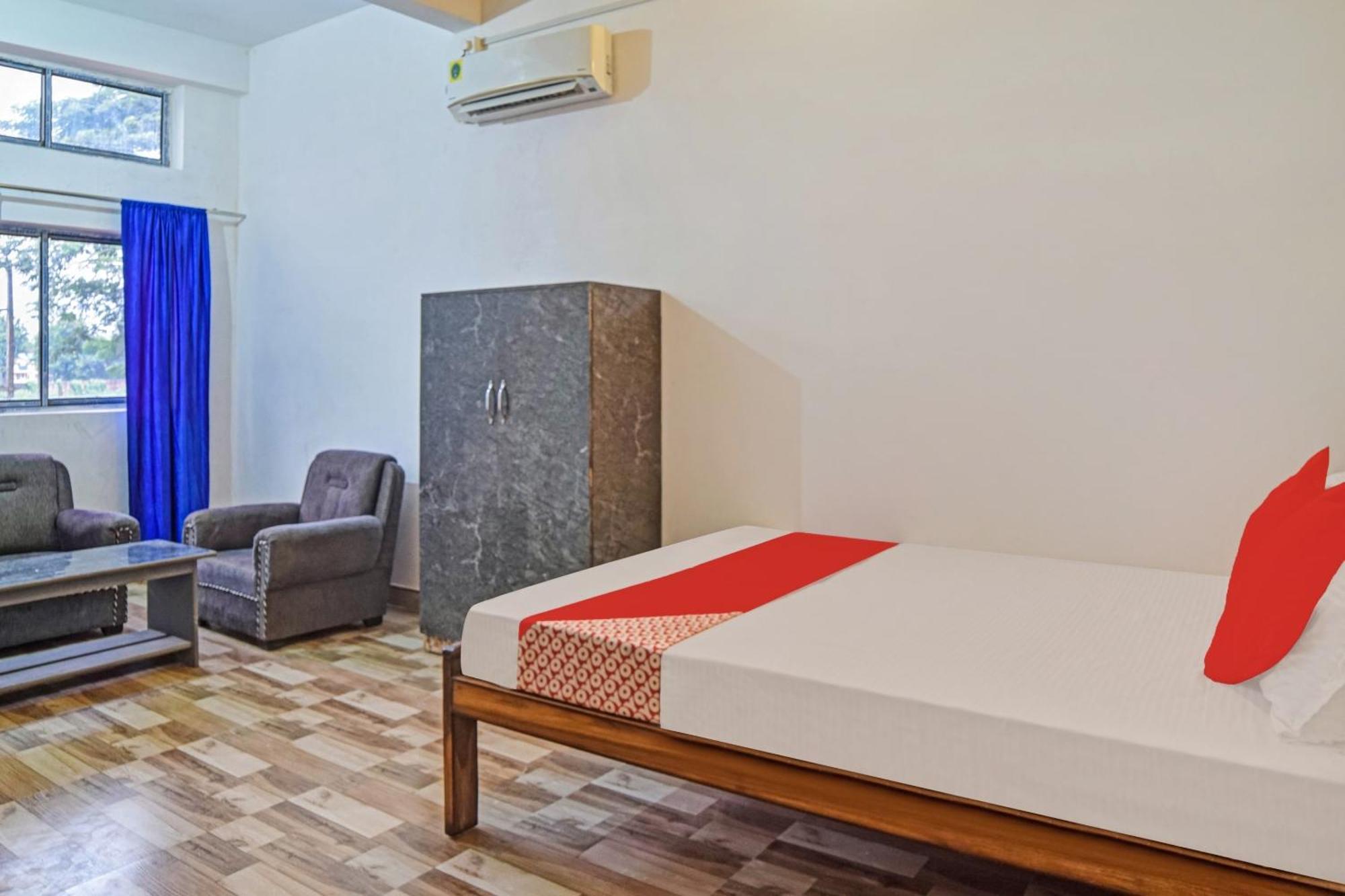 Spot On Jp Guest House Kaharpara 외부 사진