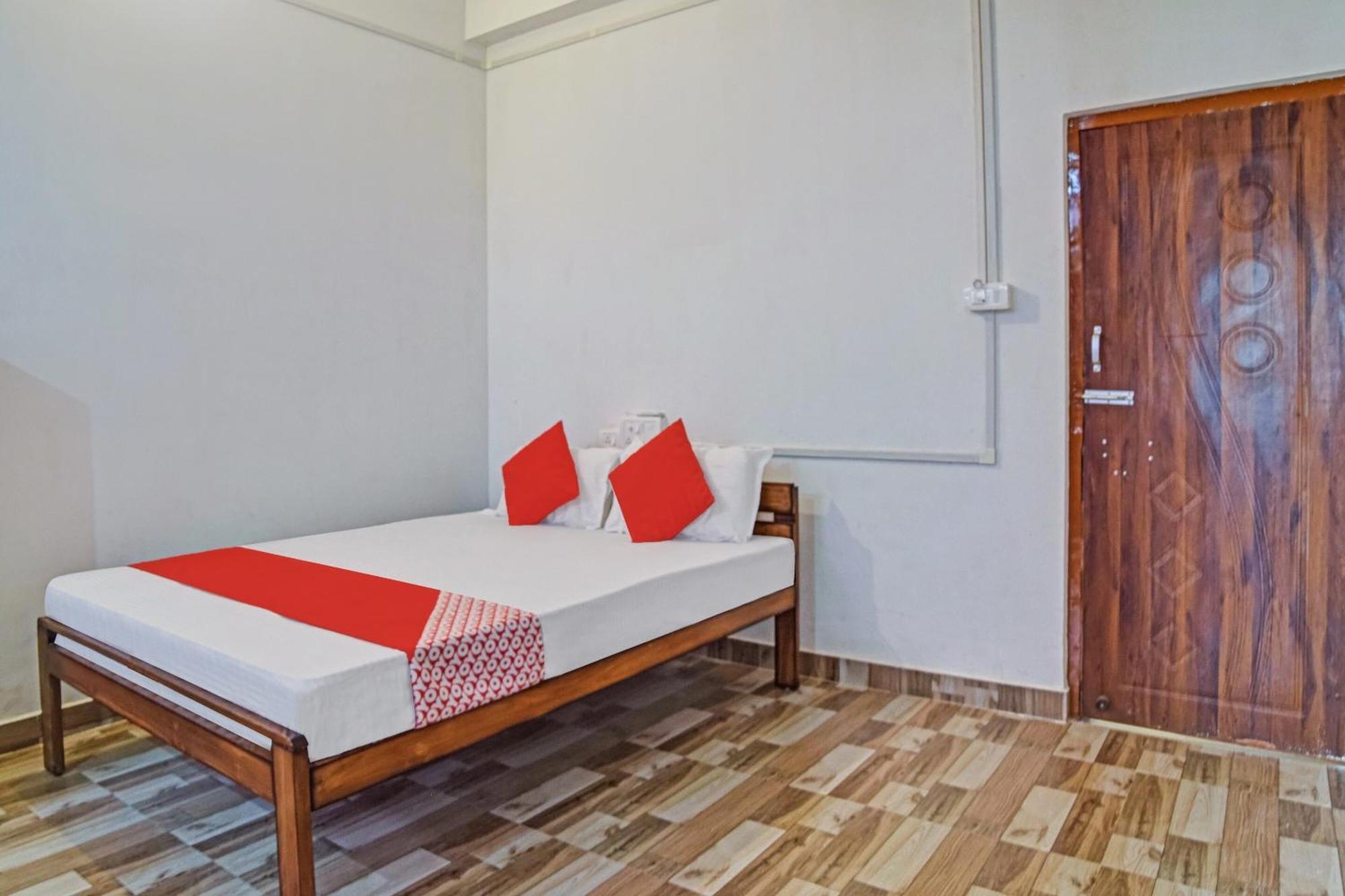 Spot On Jp Guest House Kaharpara 외부 사진