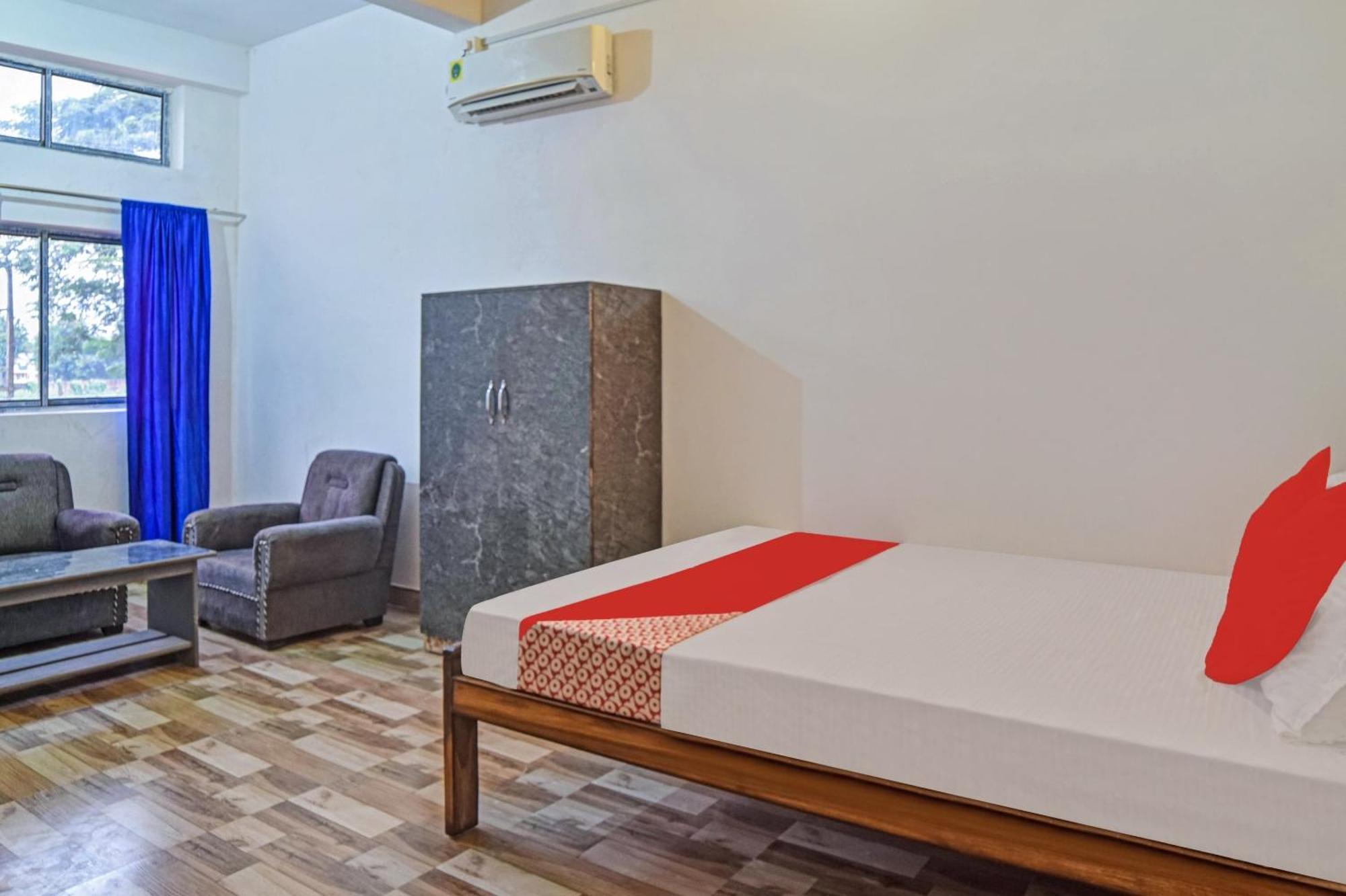 Spot On Jp Guest House Kaharpara 외부 사진